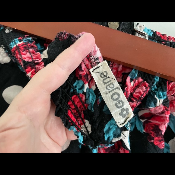 Cute flower and polka dot skirt - Picture 3 of 4